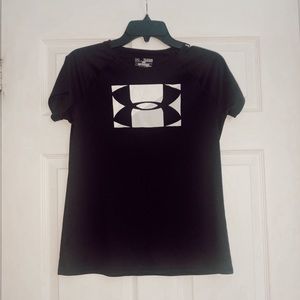 UNDER ARMOUR TEE